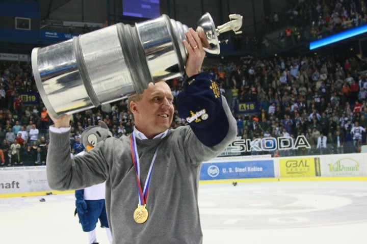 Pavol Zůbek očakáva ťažkú sériu, svojim zverencom želá efektívnejšiu koncovku